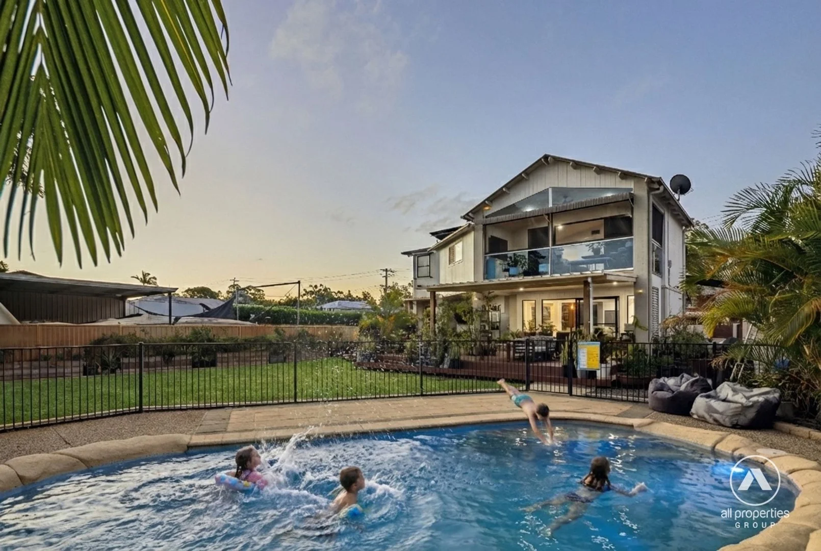 131 SHEEHAN AVENUE, Hope Island QLD 4212