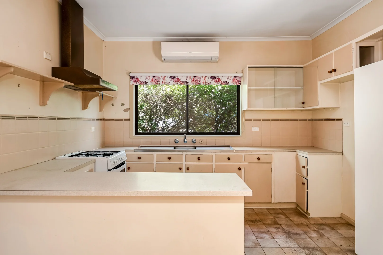 Additional image 2 of 42 White Street, Broadford VIC 3658