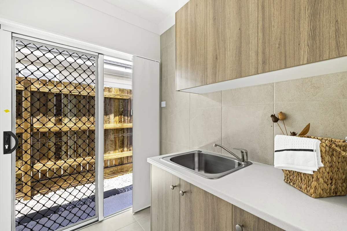 Additional image 12 of 535-539 South Street, Glenvale QLD 4350