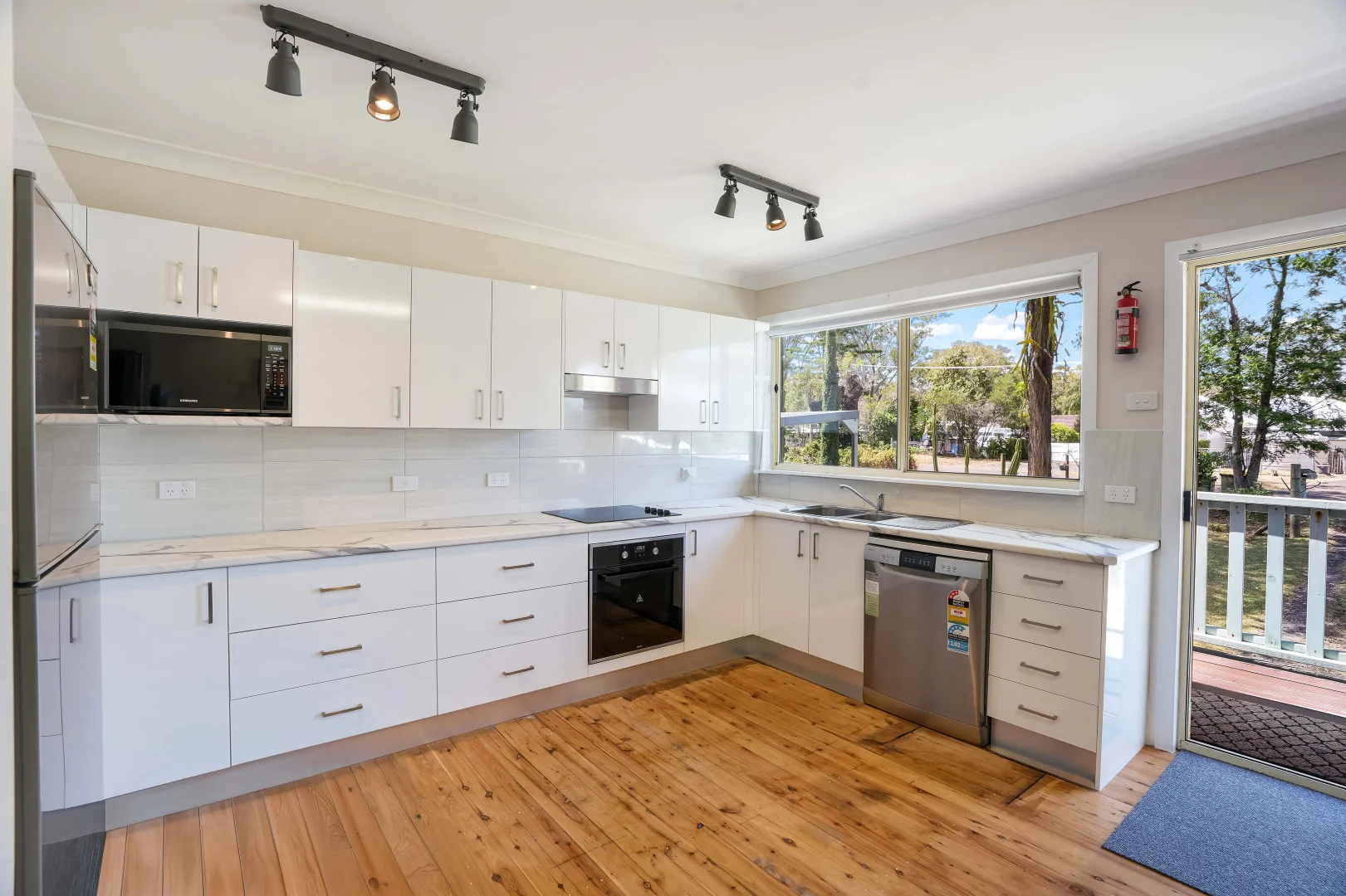 Additional image 3 of 16 The Point, Bundabah NSW 2324