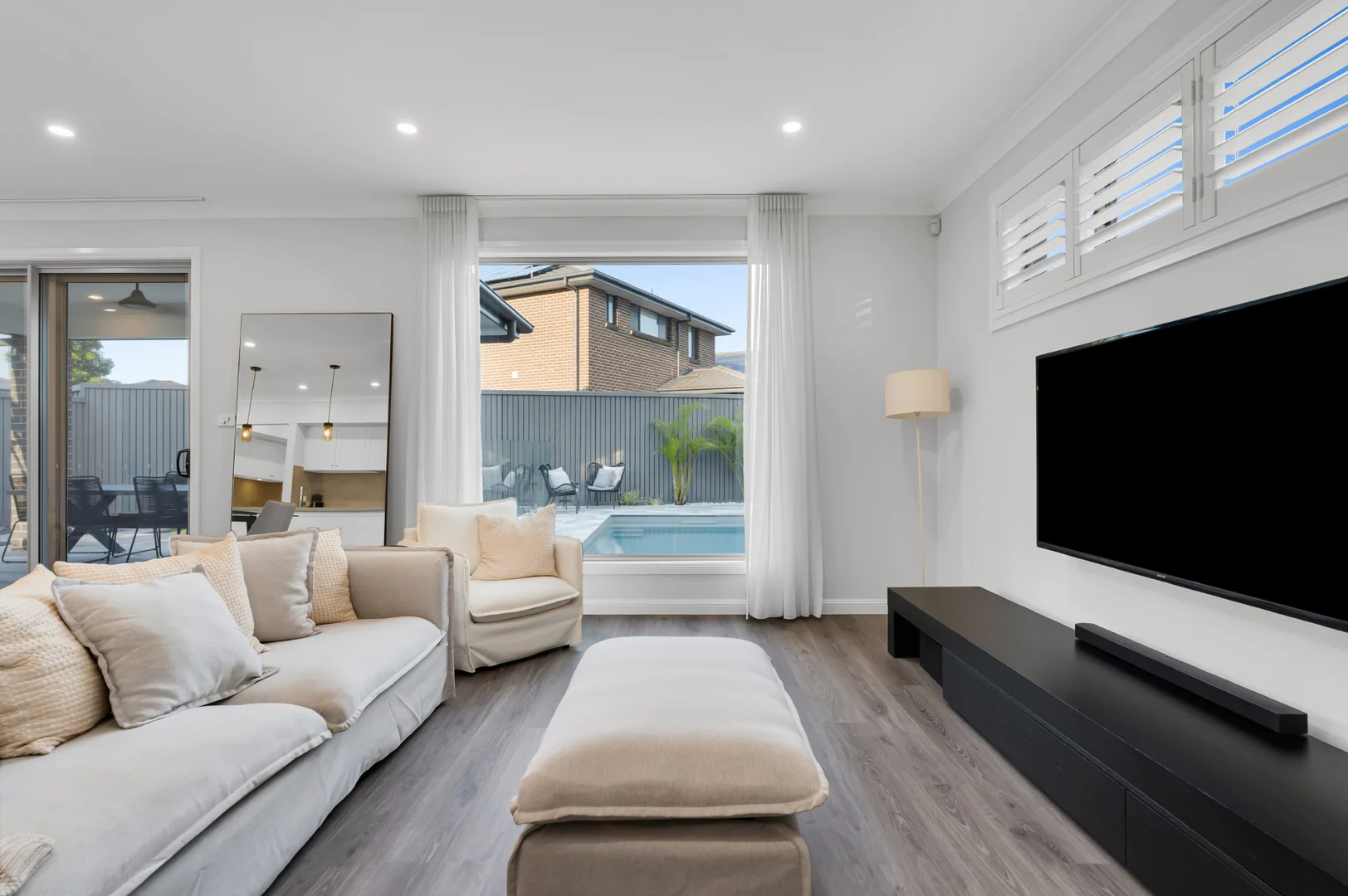 Additional image 3 of 17 Pleasant Circuit, Gledswood Hills NSW 2557