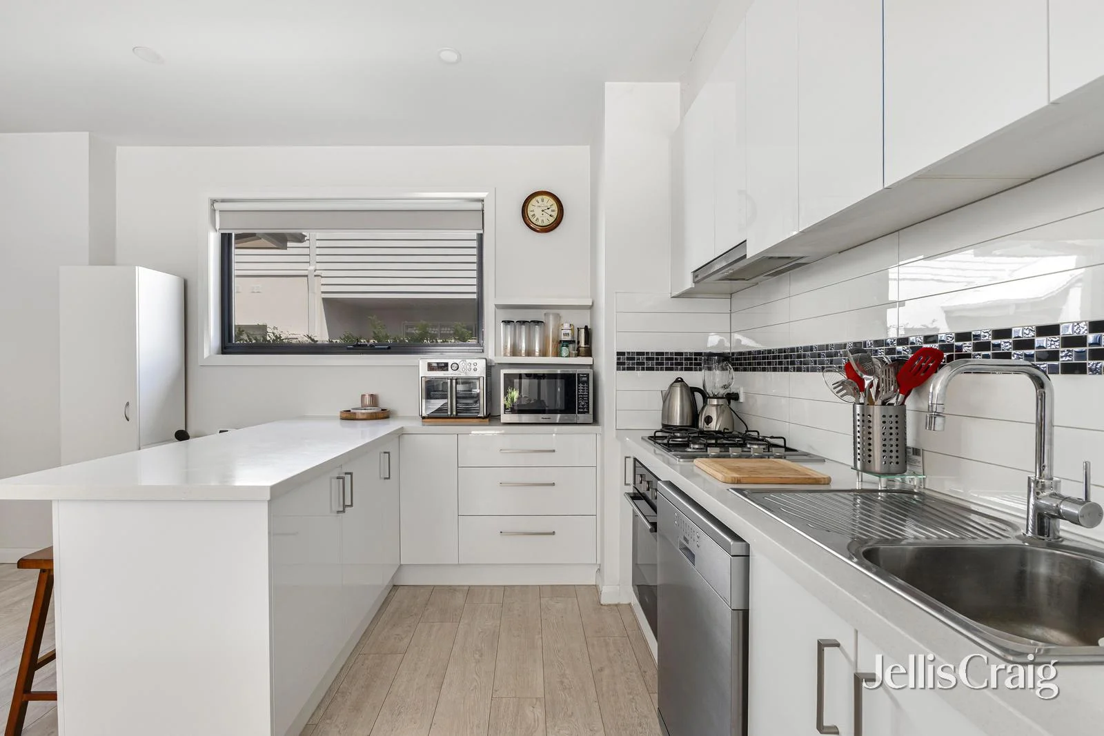 Additional image 4 of 2/21 Huxtable Avenue, Altona North VIC 3025