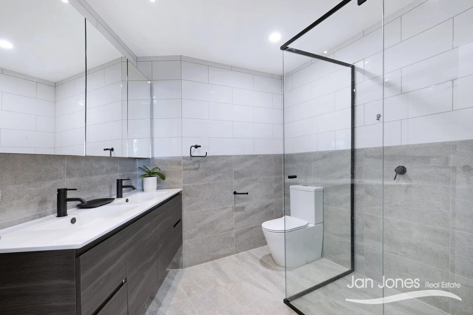Additional image 11 of 36/14 Alfred Street, Woody Point QLD 4019