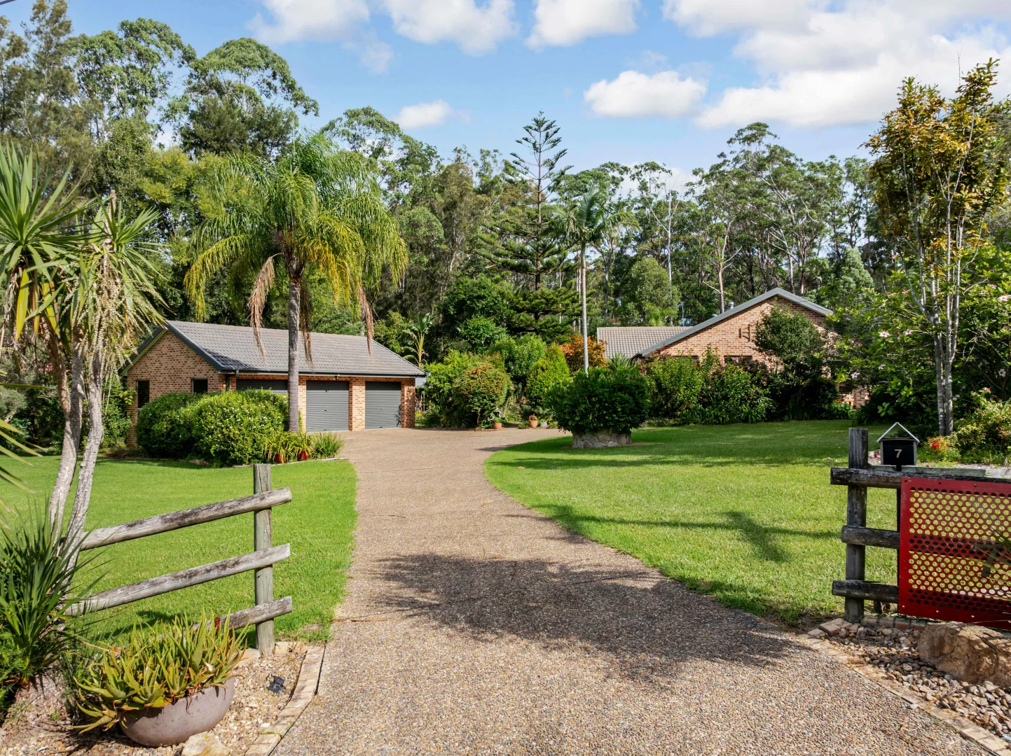 Additional image 38 of 7 Kauzal Crescent, Surf Beach NSW 2536