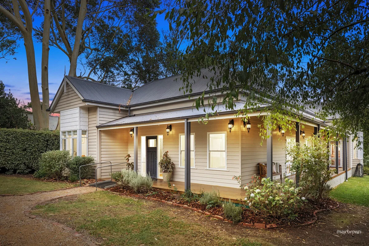 13 Winifred Street, Seville VIC 3139