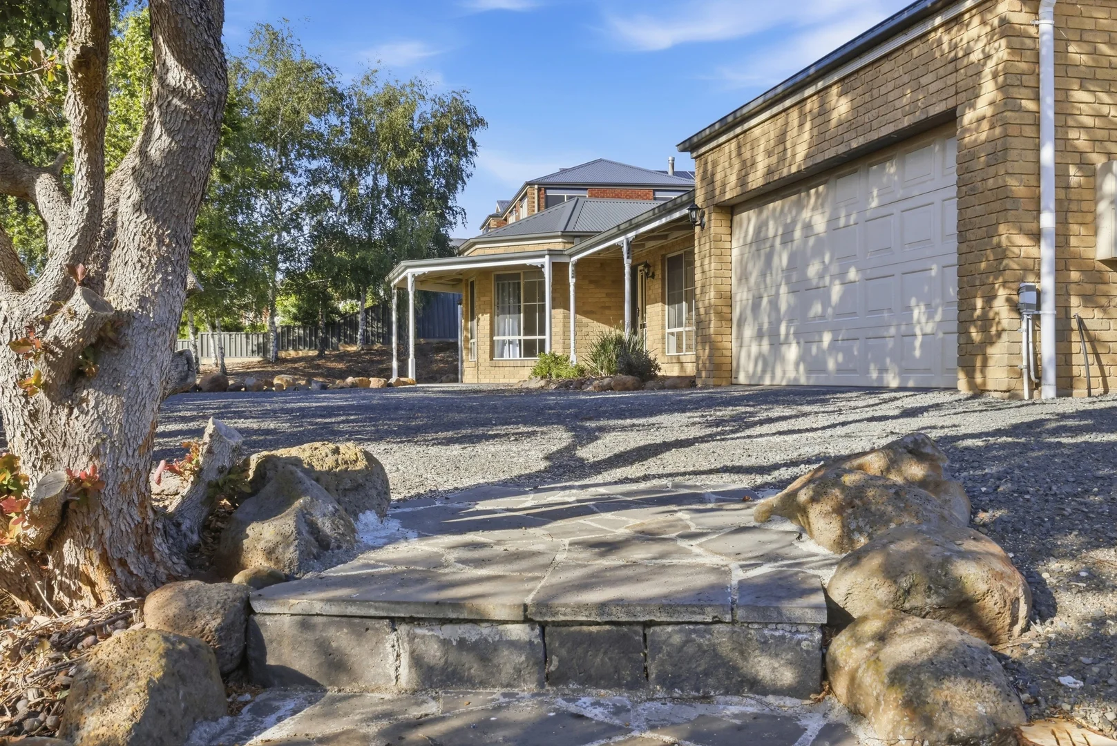 Additional image 3 of 1 Larissa Close, Romsey VIC 3434