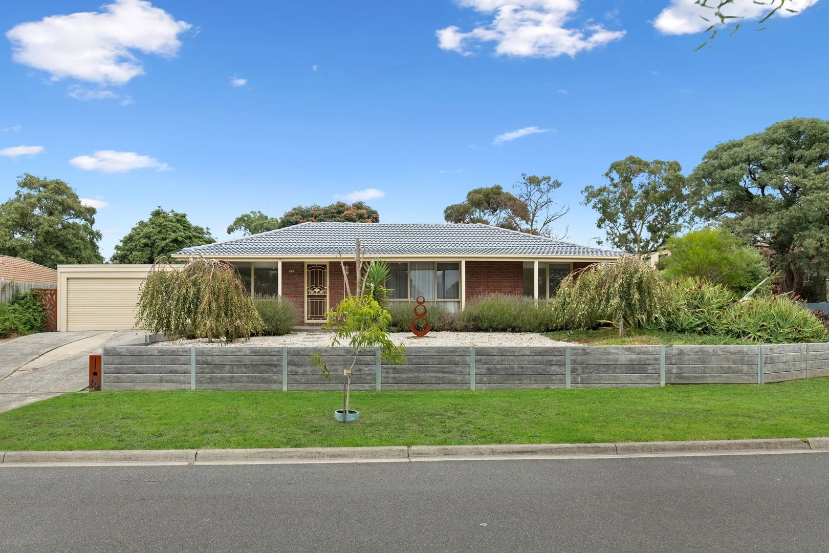 11 Anjaya Court, Frankston VIC 3199