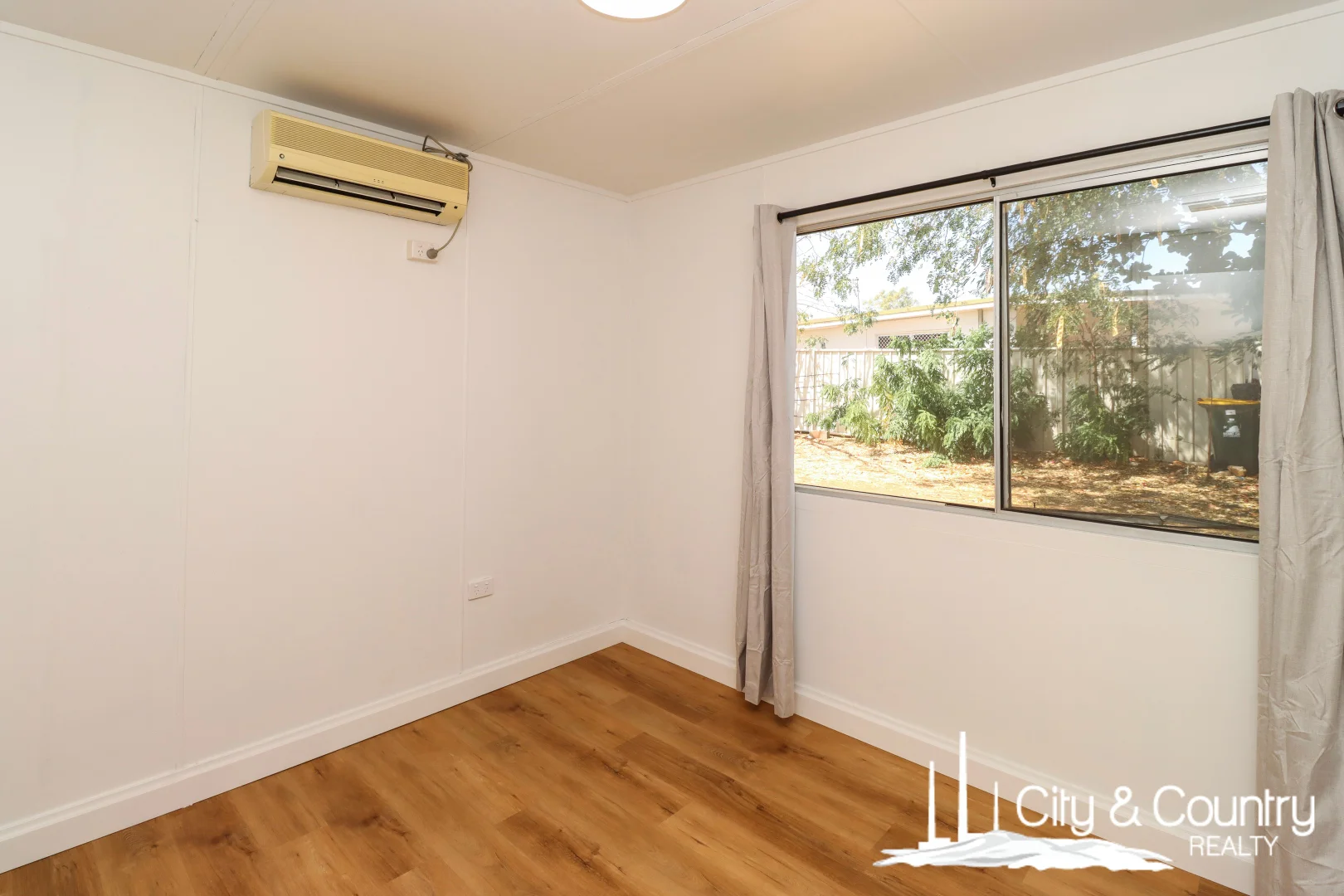 Additional image 8 of Unit 1-4/76 Buckley Avenue, Mount Isa QLD 4825