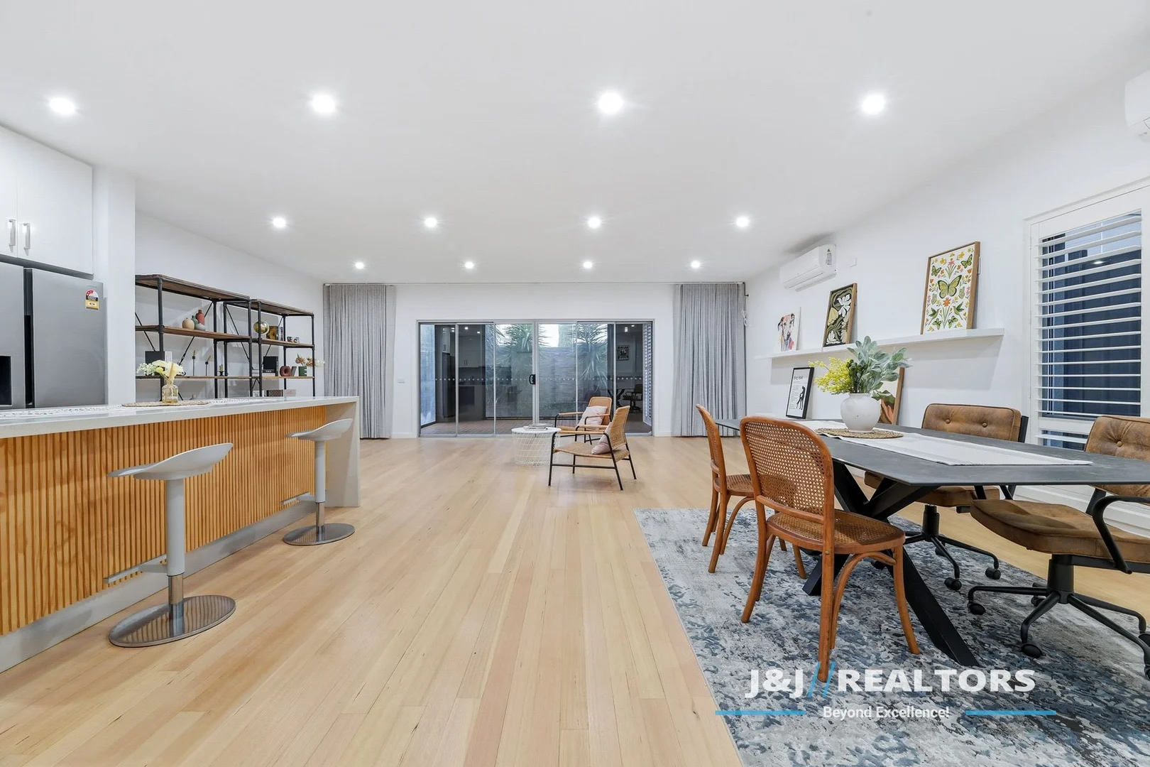 Additional image 2 of 30 Brunton Avenue, Caroline Springs VIC 3023