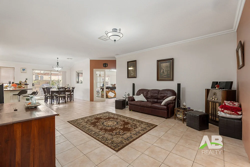 Additional image 2 of 10 Willespie Drive, Pearsall WA 6065