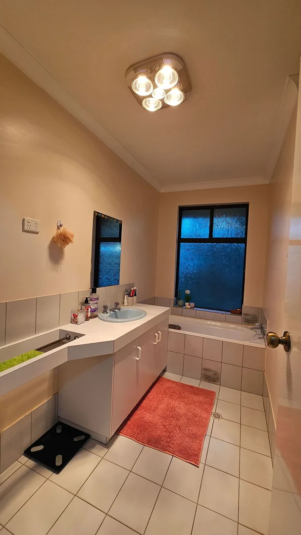 Additional image 5 of 5B Eccles Place, Hannans WA 6430