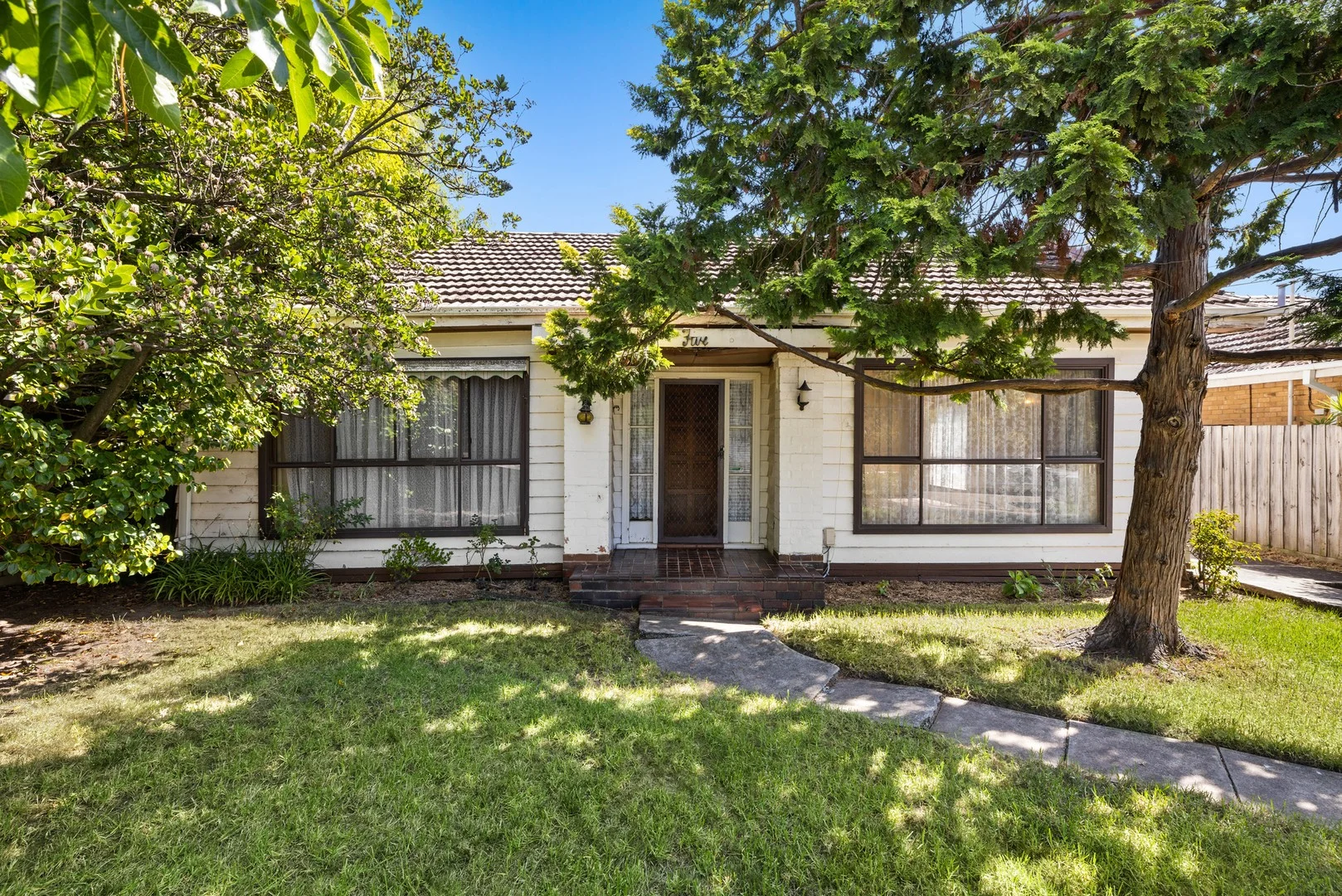 5 Sybil Street, Hampton East VIC 3188