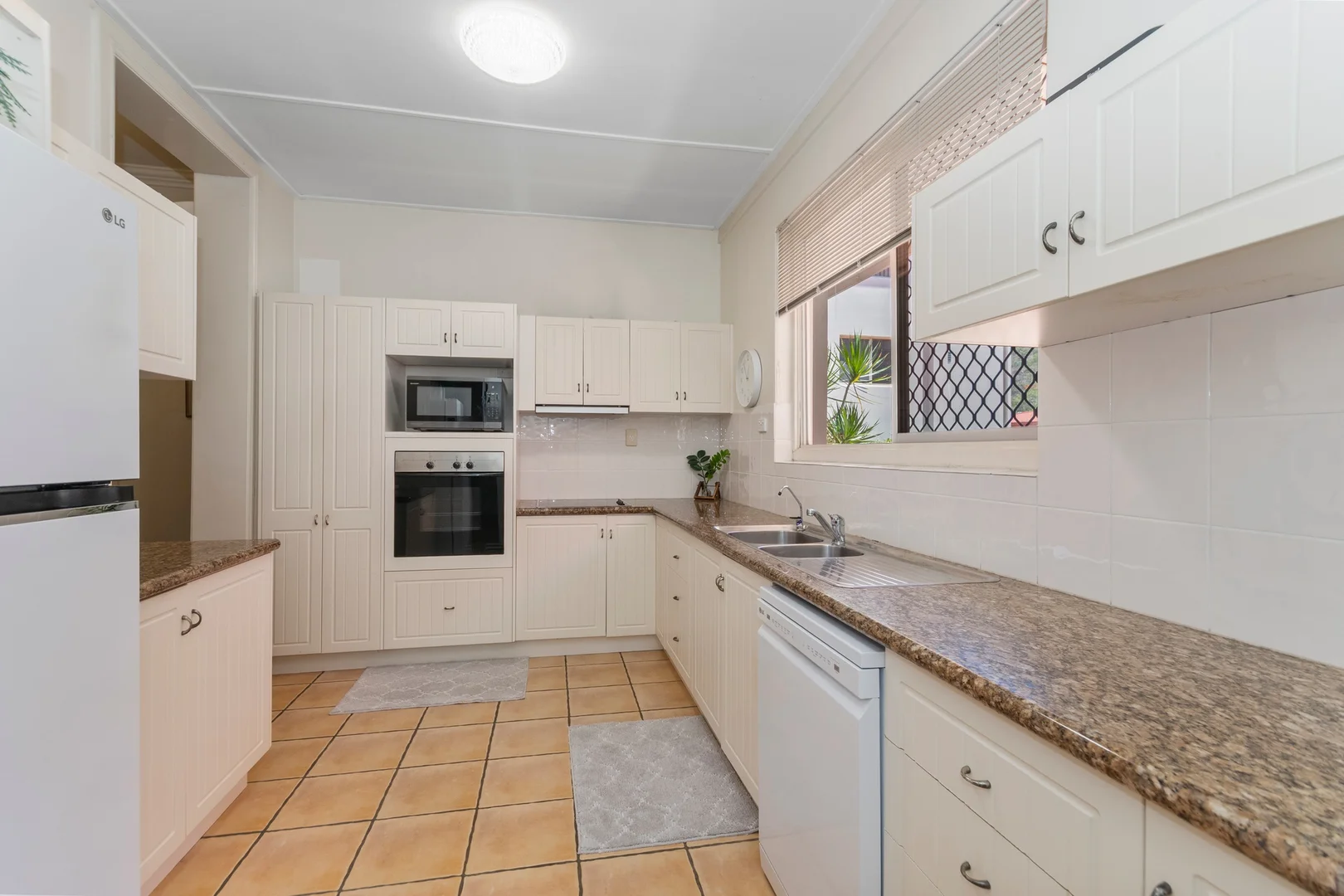 Additional image 5 of 1/78 Paxton Street, North Ward QLD 4810