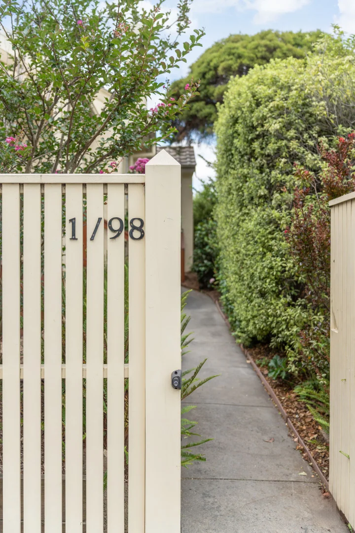 Additional image 16 of 1/98 Oak Street, Beaumaris VIC 3193