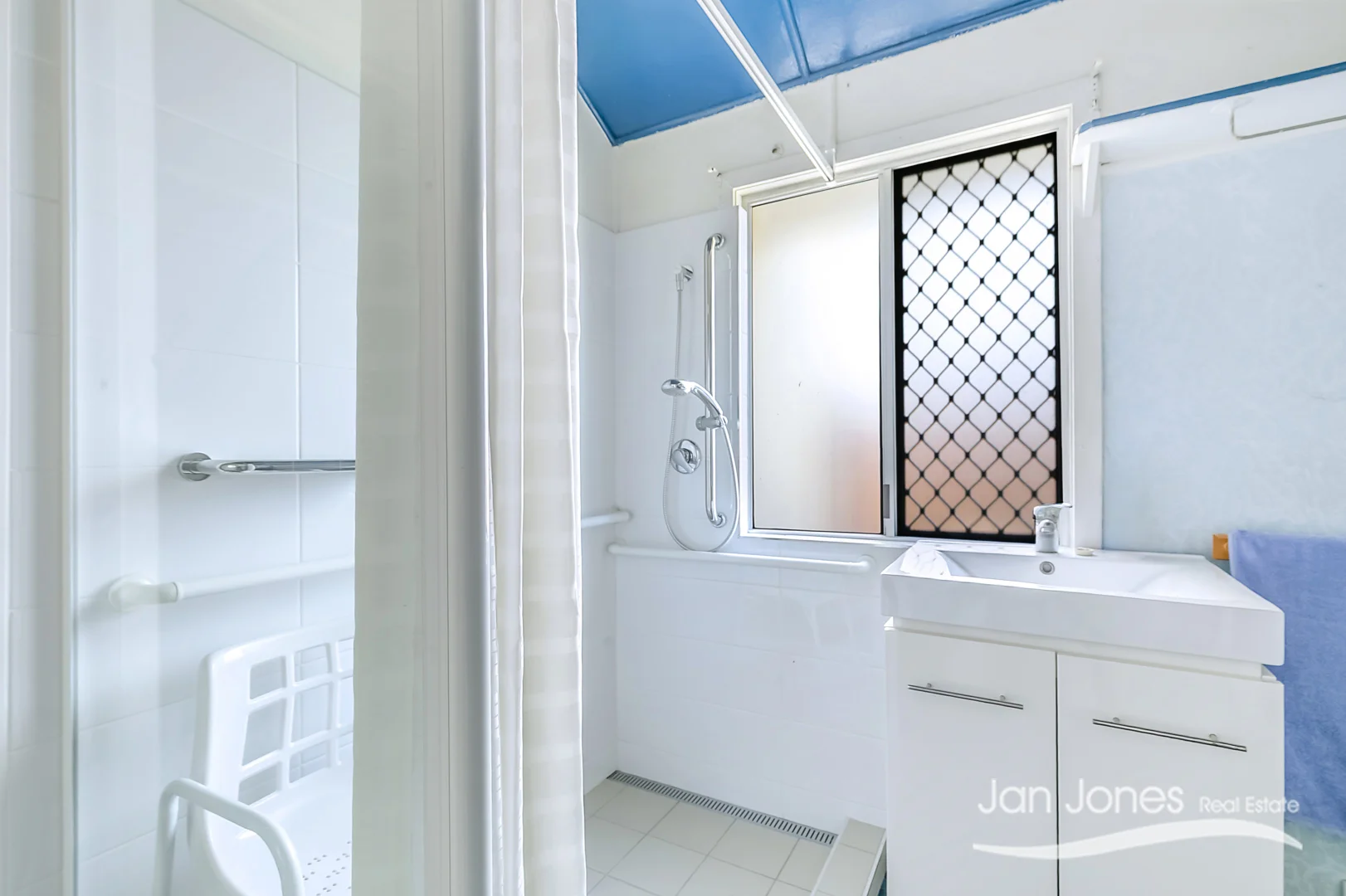 Additional image 9 of 16 Valerie Street, Clontarf QLD 4019