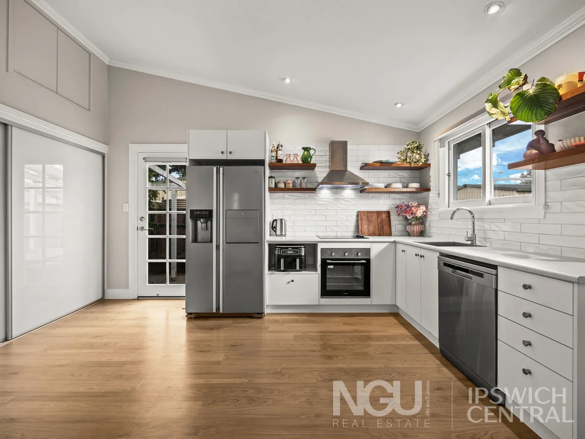 Additional image 6 of 1 & 2 / 25 Teape Street, Silkstone QLD 4304