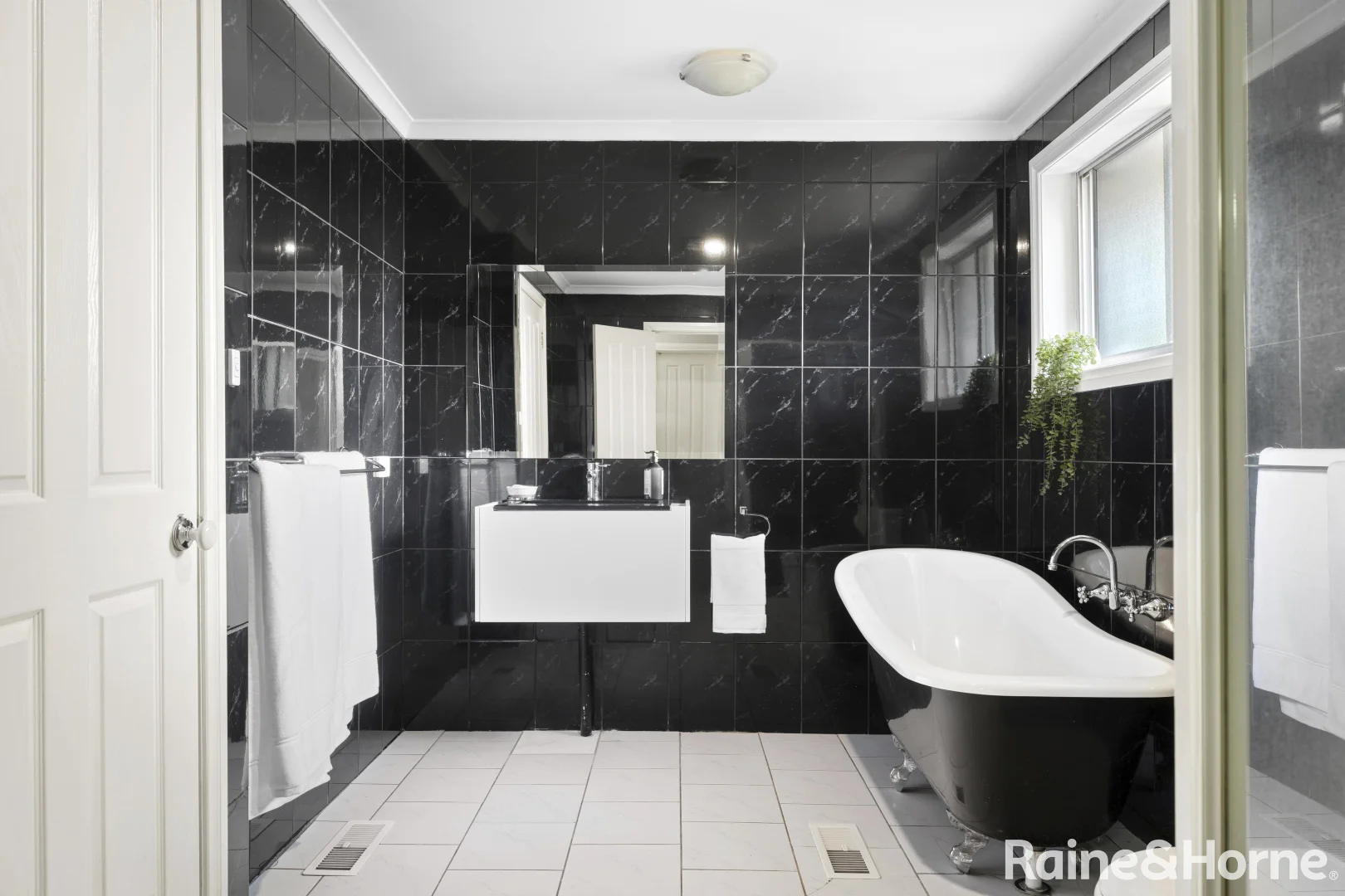 Additional image 10 of 94 Beauchamp Street, Kyneton VIC 3444