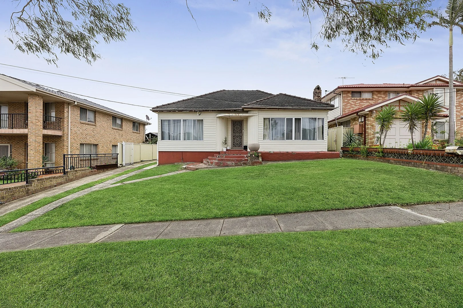 39 Old Taren Point Road, Taren Point NSW 2229