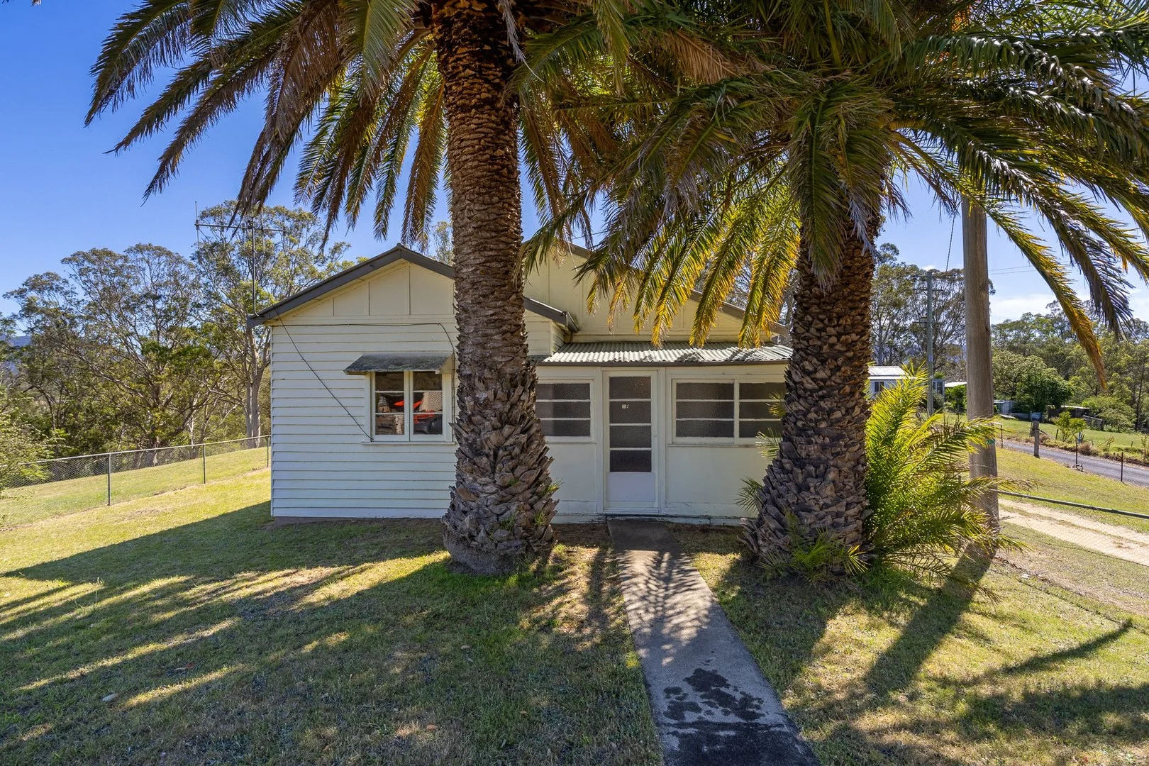 18 Loftus Street, Bemboka NSW 2550