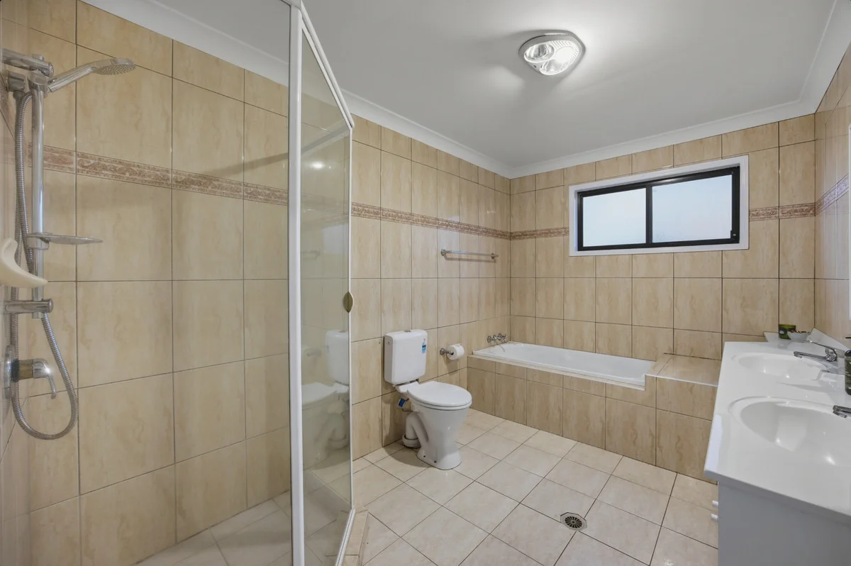 Additional image 29 of 12 Bernard Court, Arundel QLD 4214