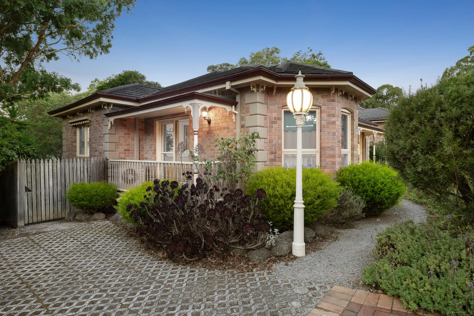 Additional image 2 of 1/12 Calrossie Avenue, Montmorency VIC 3094