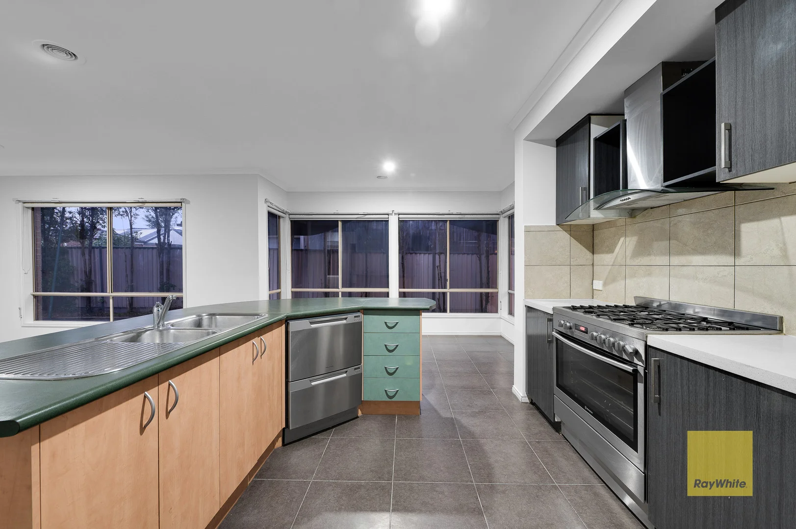 Additional image 14 of 207 Thames Boulevard, Tarneit VIC 3029