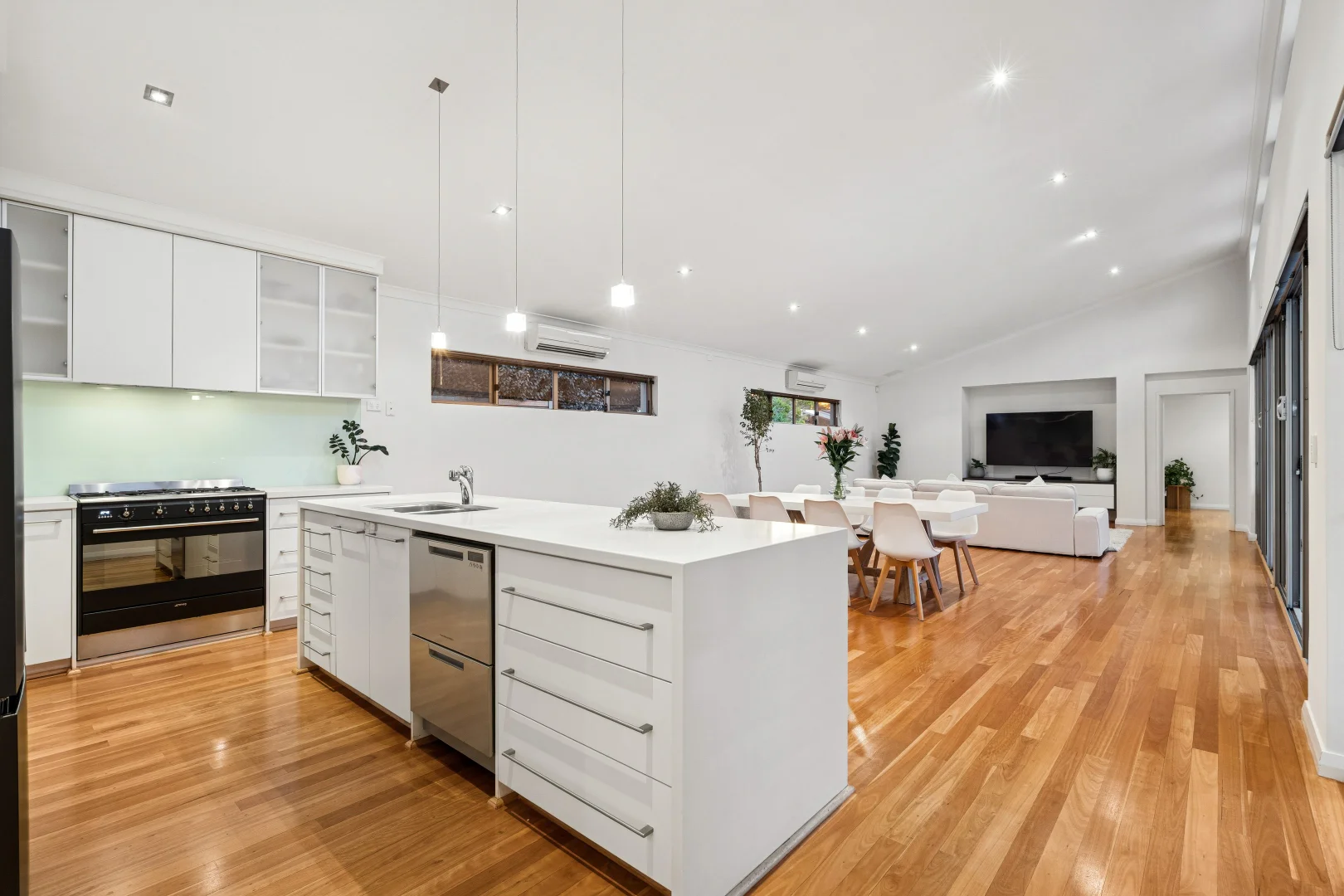 Additional image 7 of 3 Yallambee Place, Karawara WA 6152