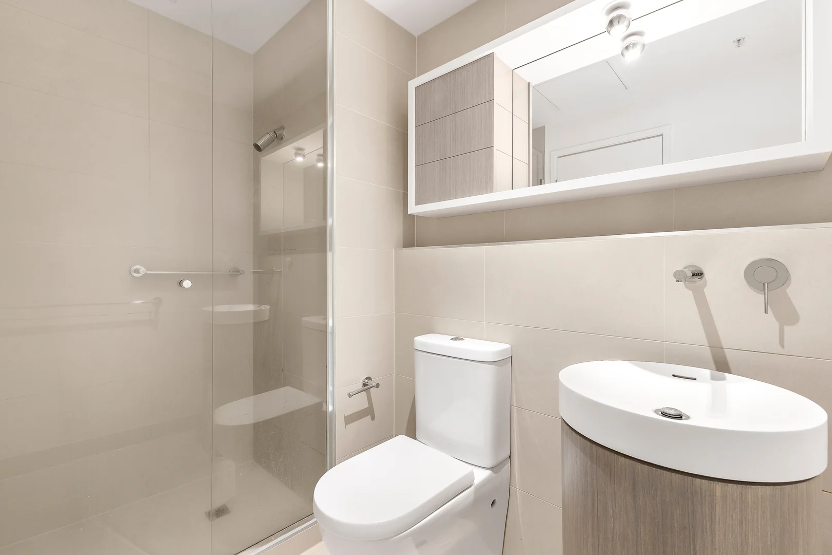 Additional image 4 of 806C/11 Shamrock Street, Abbotsford VIC 3067