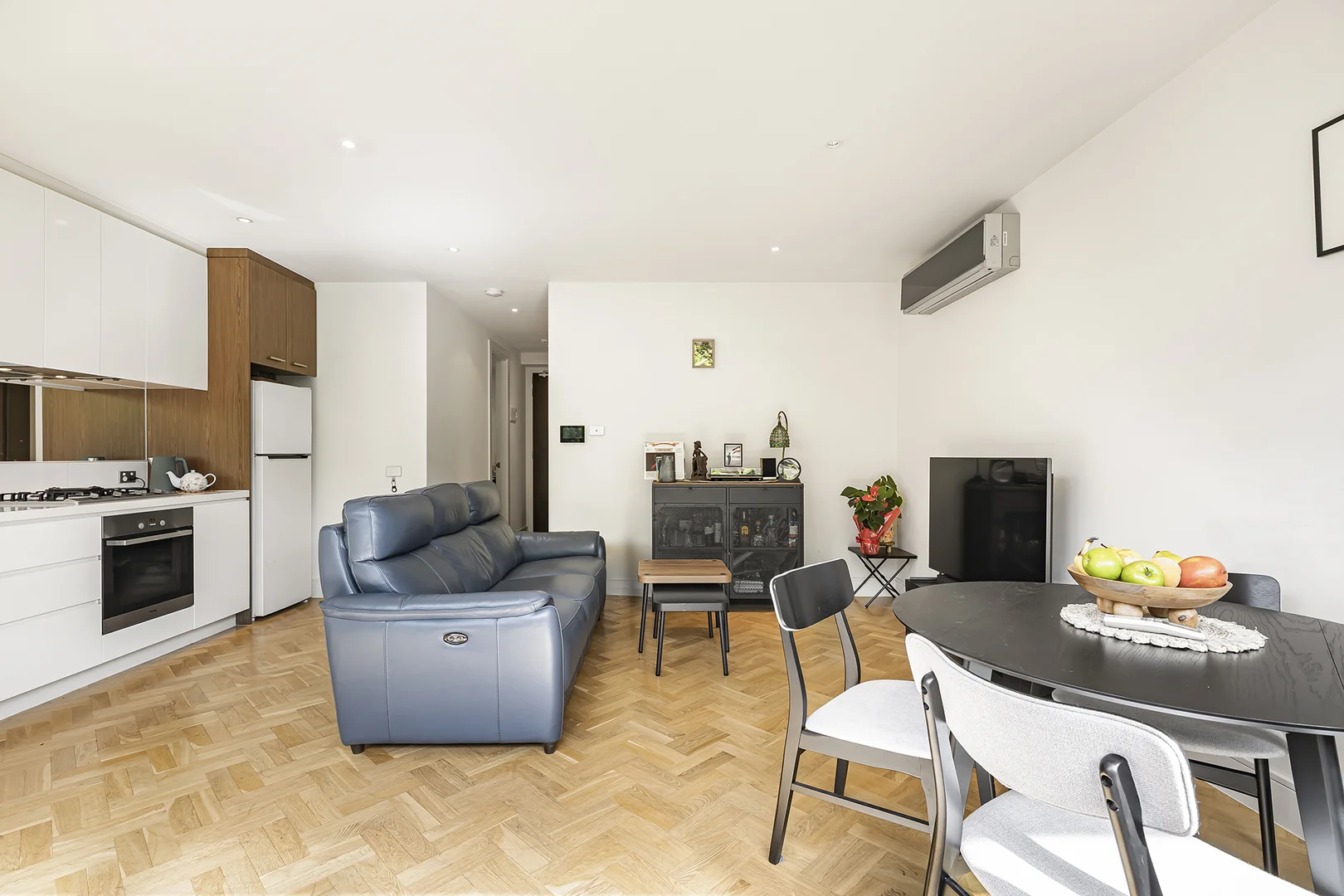 Additional image 3 of 204/6 Lisson Grove, Hawthorn VIC 3122