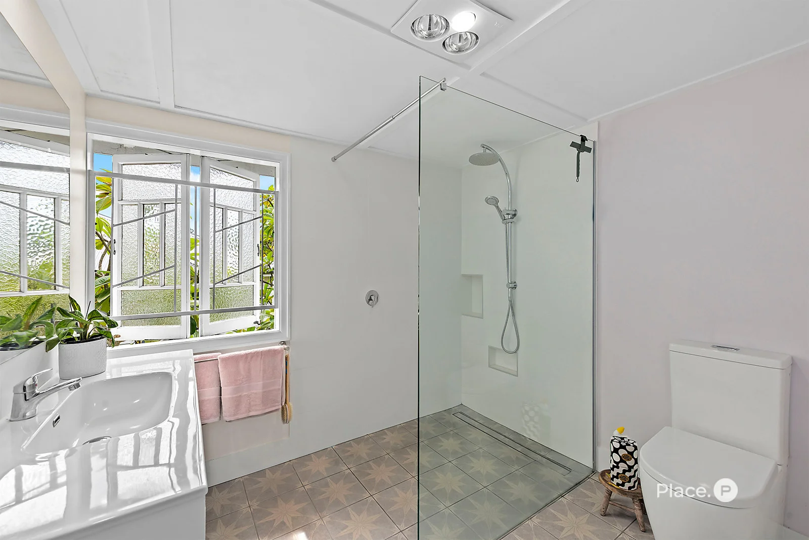 Additional image 15 of 18 Gibson Crescent, Holland Park QLD 4121