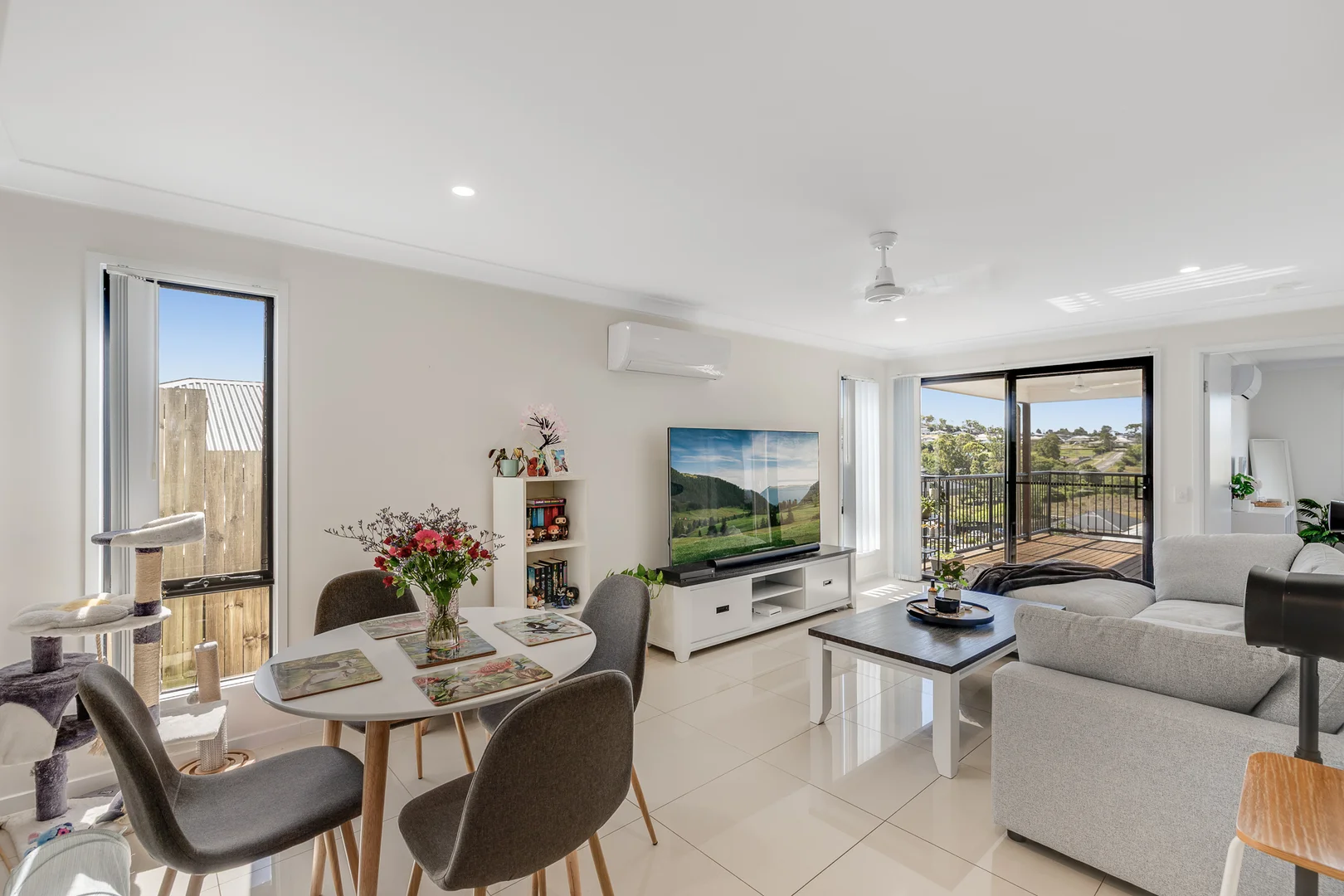 Additional image 2 of 2/17 Mcinnes Crescent, Glenvale QLD 4350