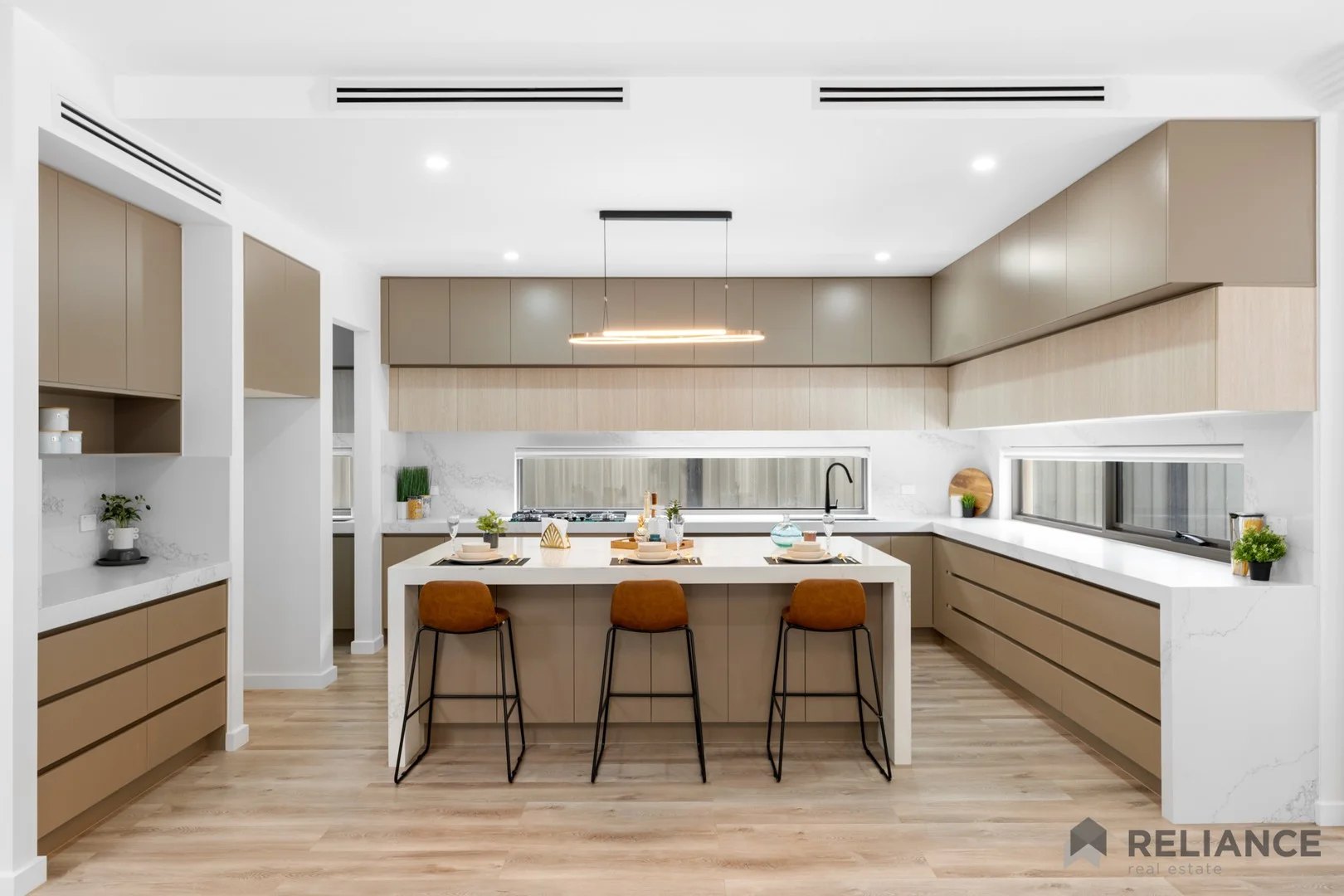 6 Galileo Place, Greenvale VIC 3059