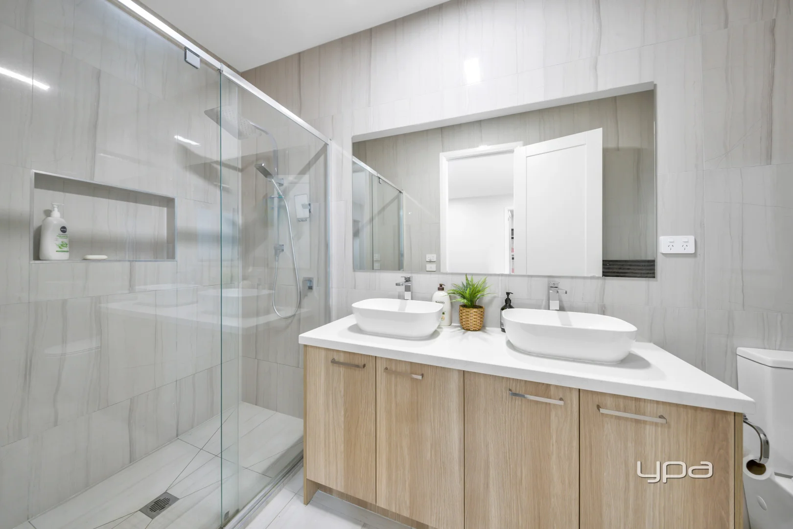 Additional image 5 of 20 Treviso Street, Fraser Rise VIC 3336