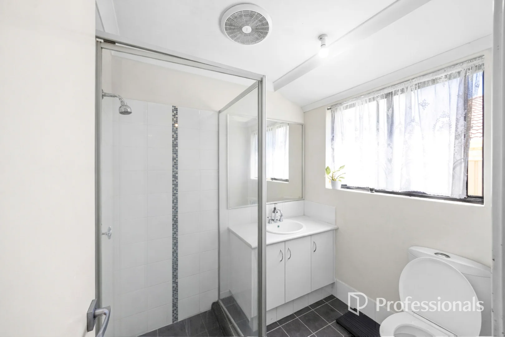 Additional image 17 of 140 Braidwood Drive, Australind WA 6233