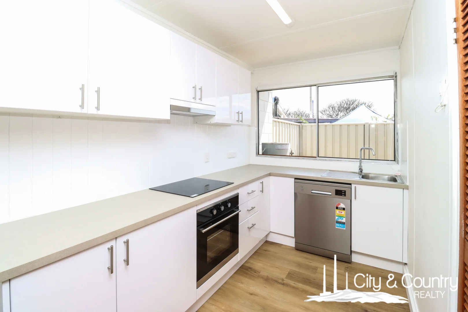 Additional image 6 of Unit 1-4/76 Buckley Avenue, Mount Isa QLD 4825