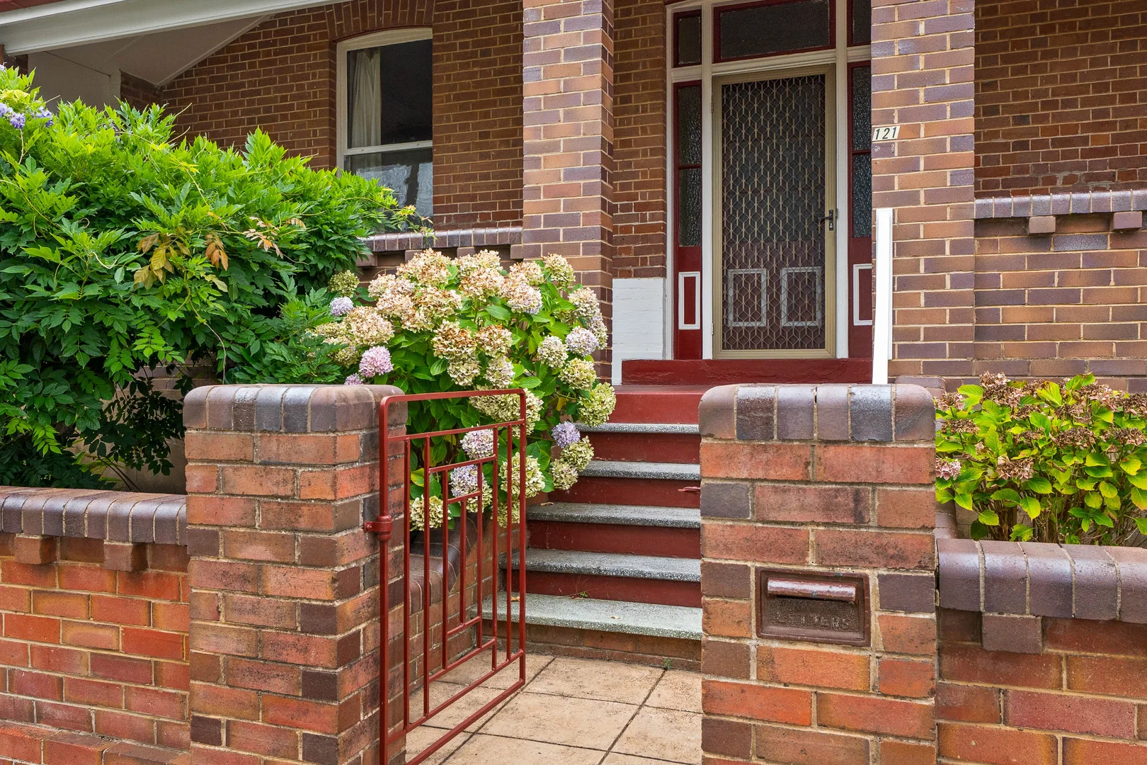 Additional image 3 of 121 Clinton Street, Goulburn NSW 2580