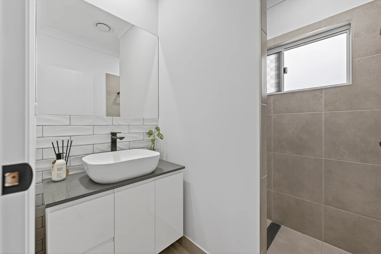 Additional image 15 of 6 Dune Parade, Bushland Beach QLD 4818