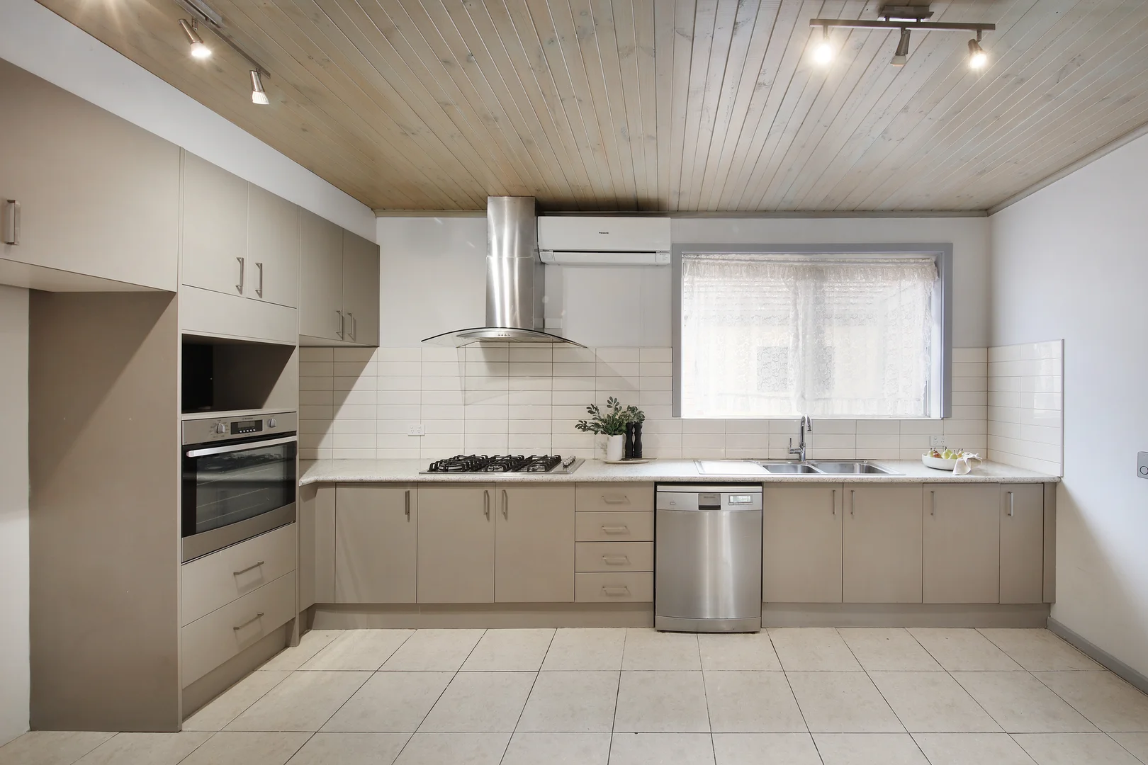 Additional image 5 of 21 Connie Street, Bentleigh East VIC 3165