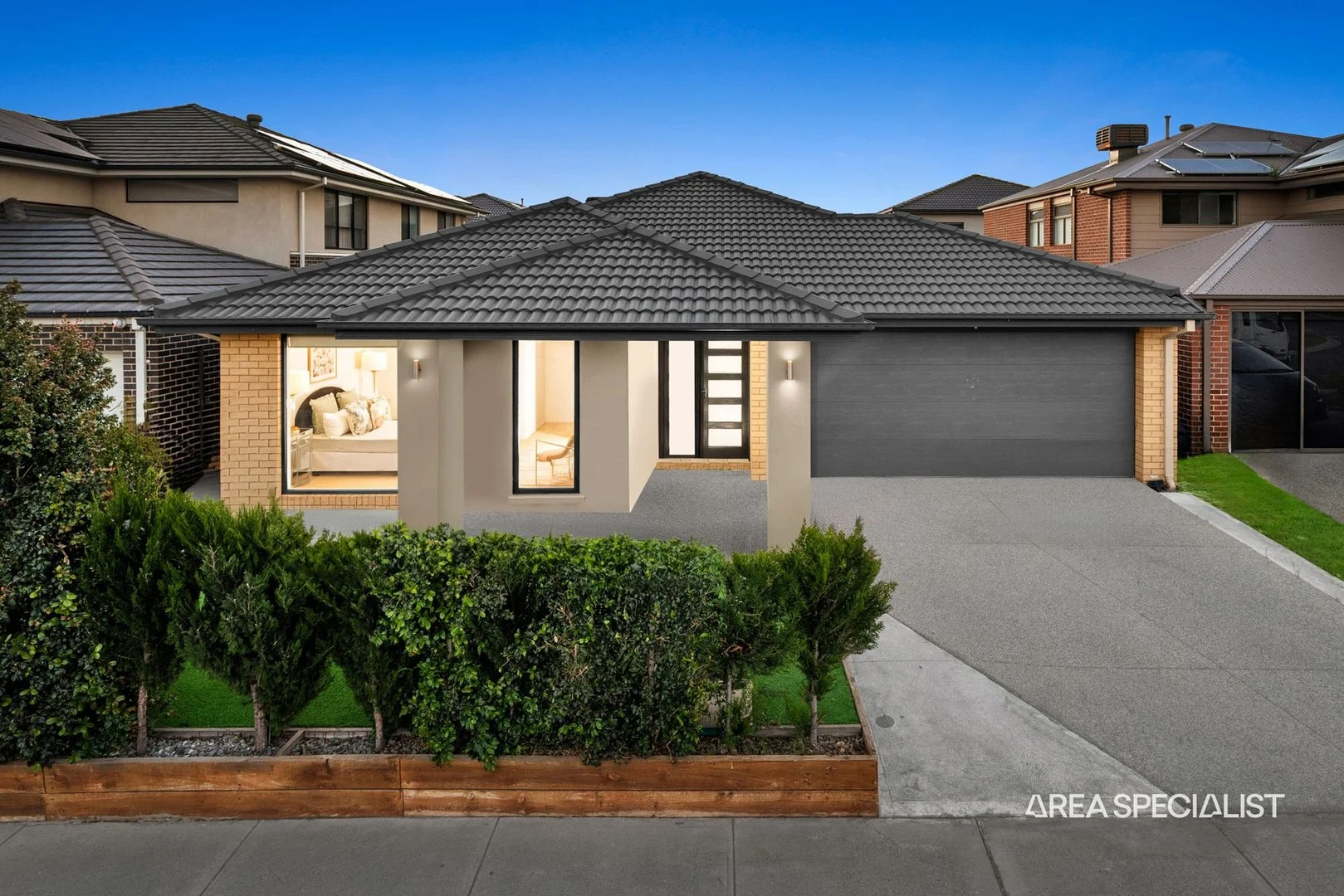 4 Dorset Grove, Truganina VIC 3029