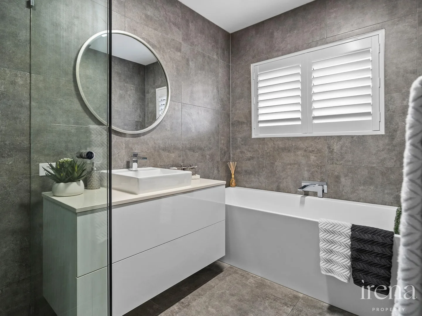 Additional image 22 of 31-33 Oakview Circuit, Brookwater QLD 4300