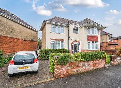 Waterhouse Lane, Shirley, Southampton, Hampshire SO15
