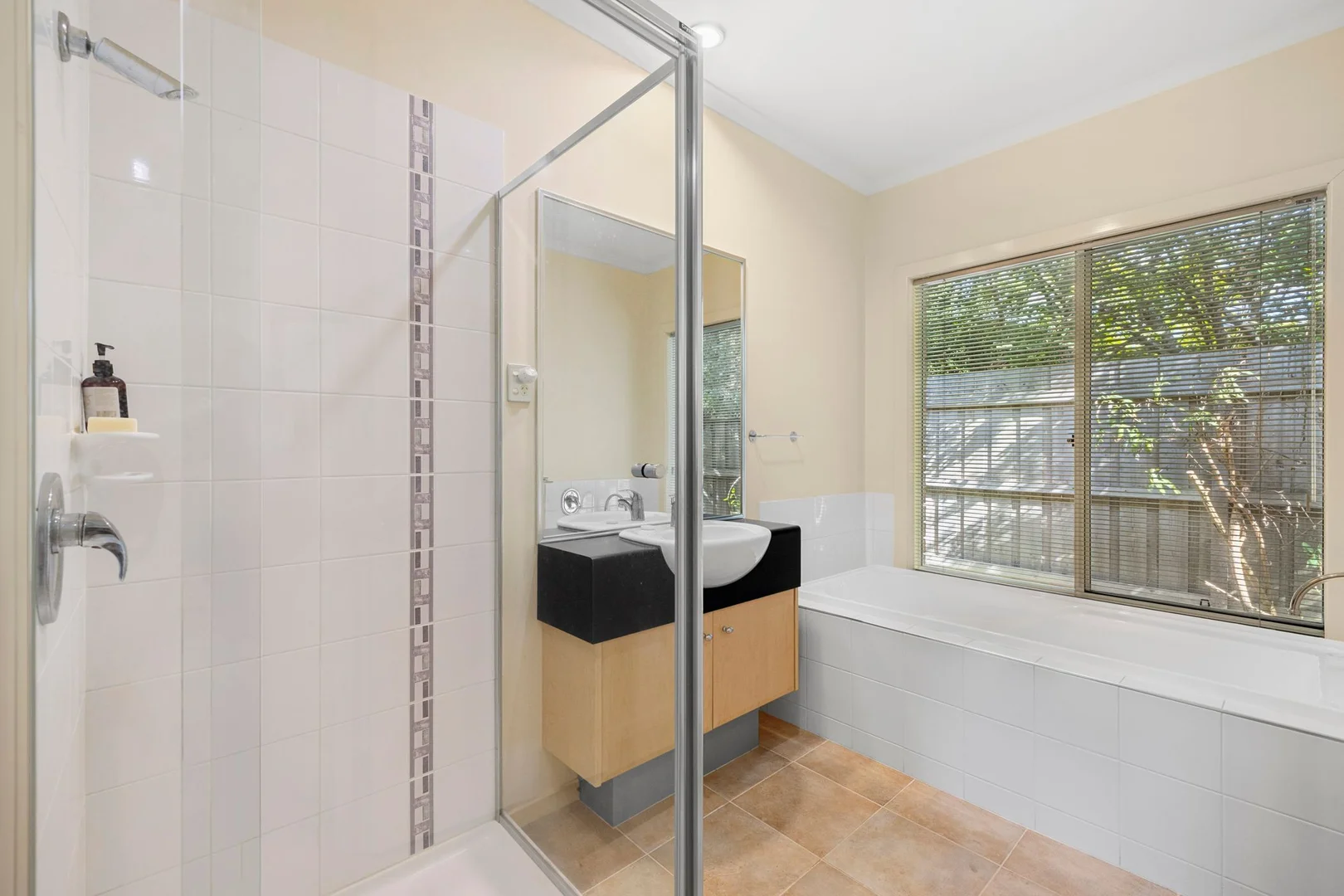 Additional image 10 of 2 Roxanne Court, Woodend VIC 3442