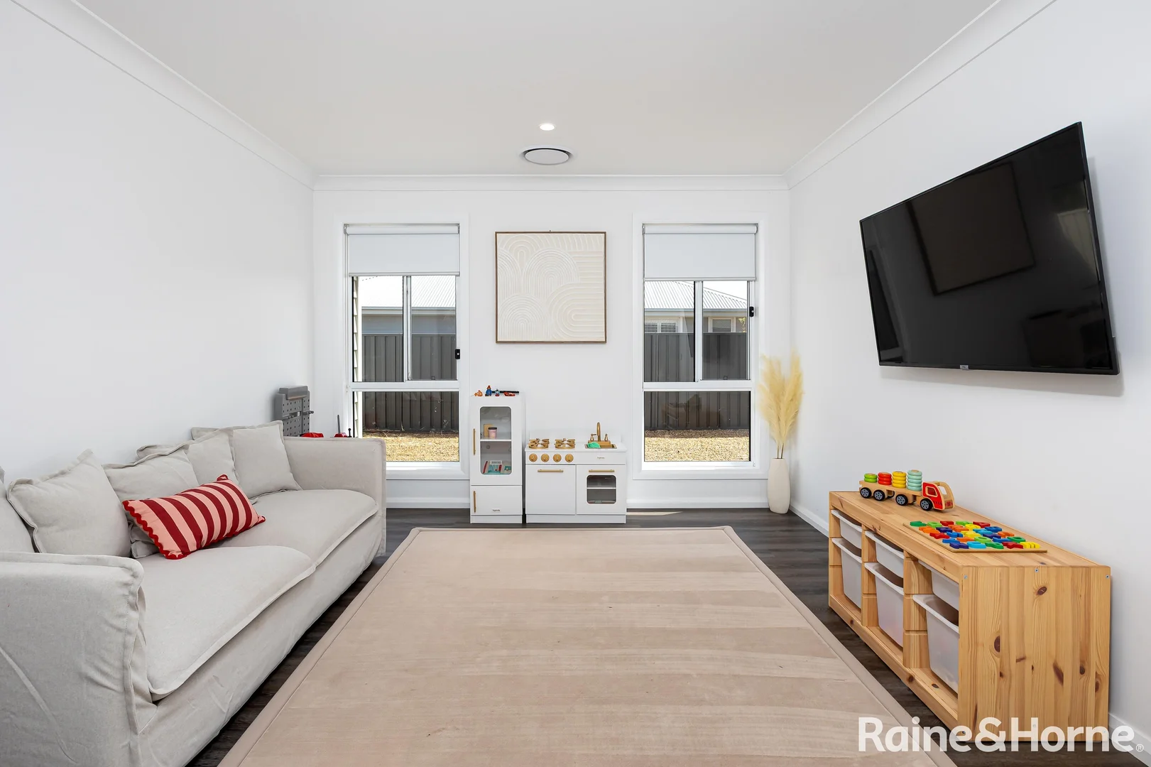 Additional image 2 of 15 Prichard Place, Lockhart NSW 2656