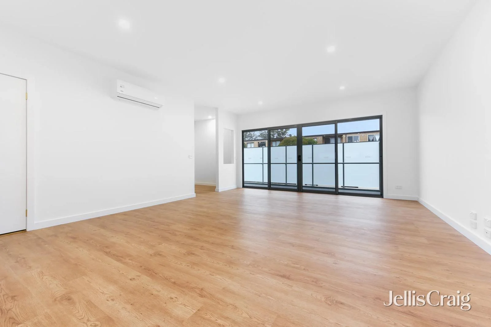 Additional image 8 of 2/53 Cleeland Street, Dandenong VIC 3175