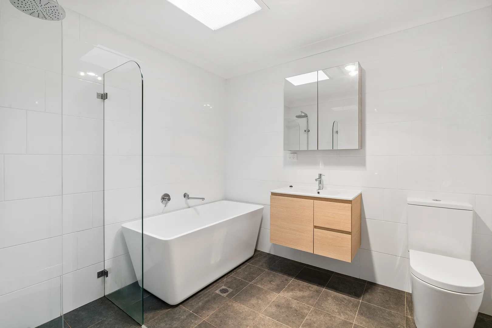 Additional image 3 of 70 Yeovil Drive, Bomaderry NSW 2541