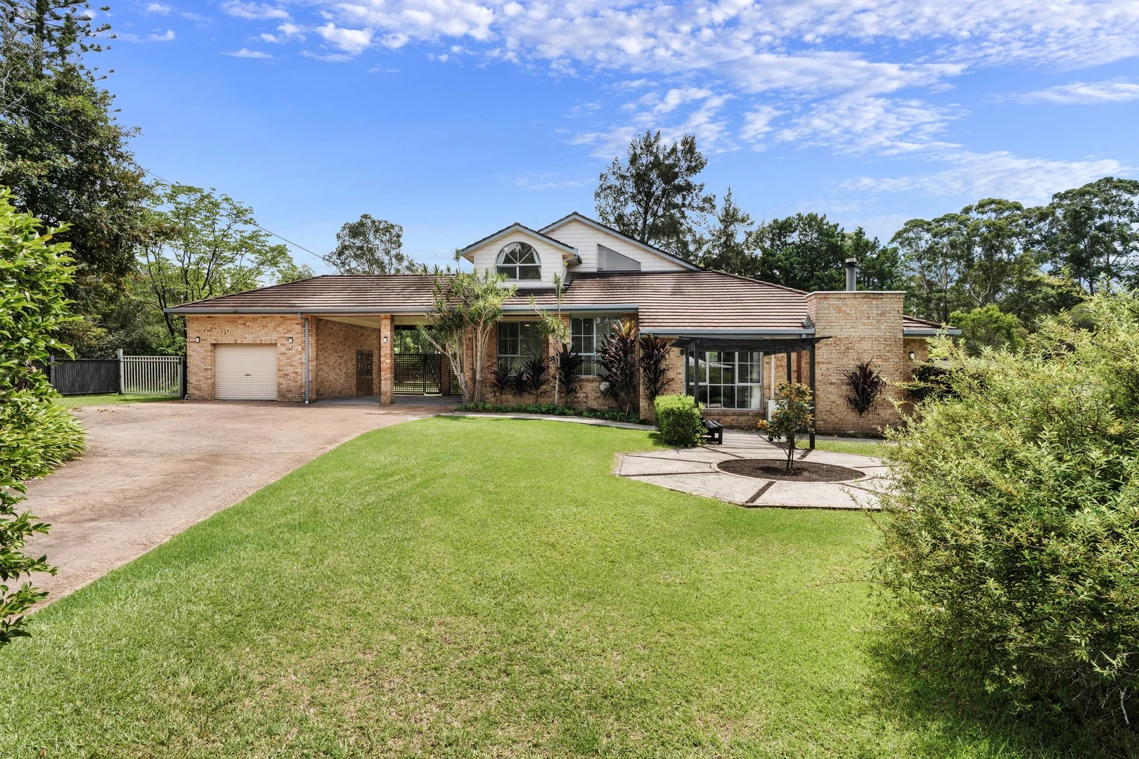 4 Yanderra Road, Tapitallee NSW 2540