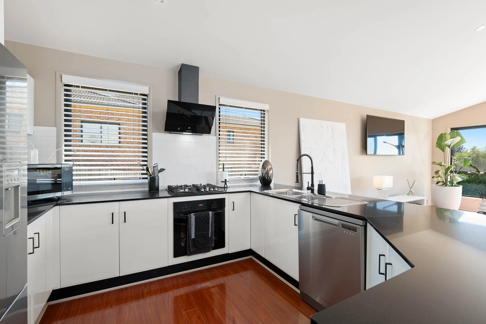 Additional image 2 of 85 Slocombe Street, Goulburn NSW 2580