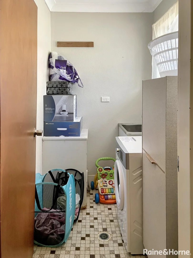 Additional image 6 of 1/39 Gordon Street, Young NSW 2594