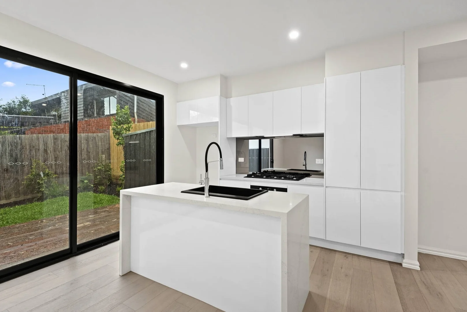 Additional image 3 of 2/24 Studley Street, Doncaster VIC 3108