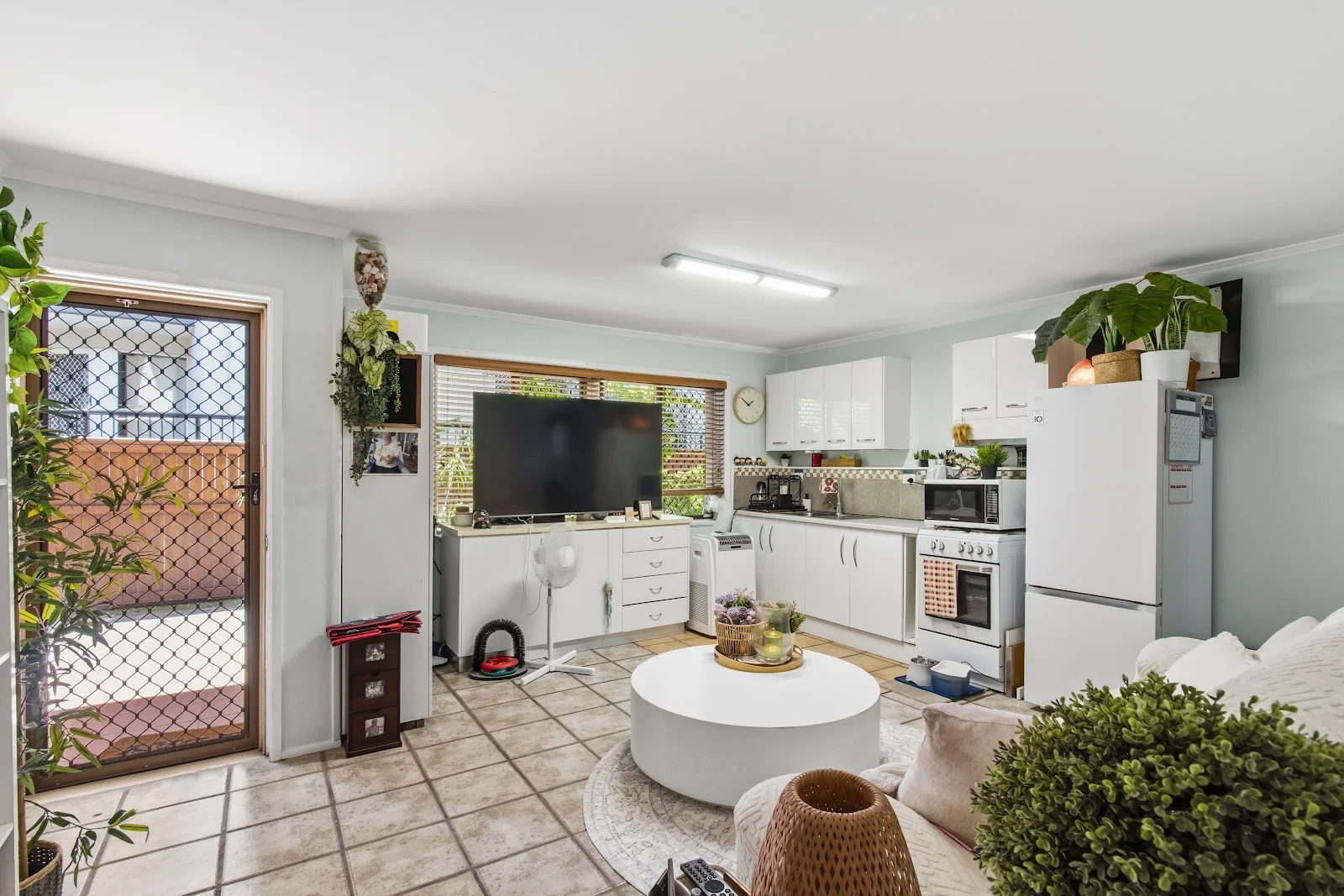 Additional image 18 of 41 Frank Street, Labrador QLD 4215